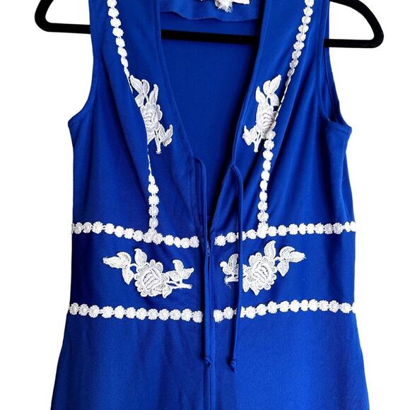 Frederick's of Hollywood RARE Women Size XS Embroidered Deep V-Neck Blue Whit - Picture 14 of 15